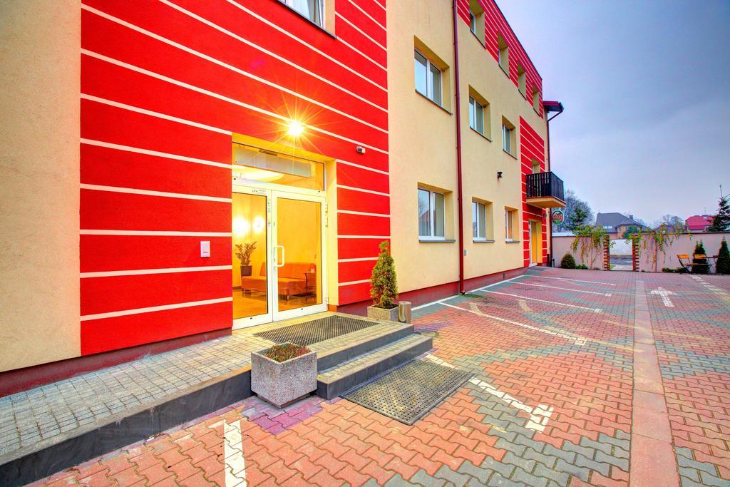 Hostel Evotel Зелонка Экстерьер фото