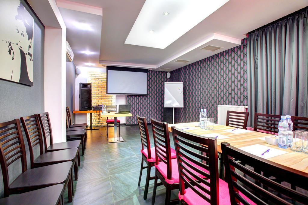 Hostel Evotel Зелонка Экстерьер фото