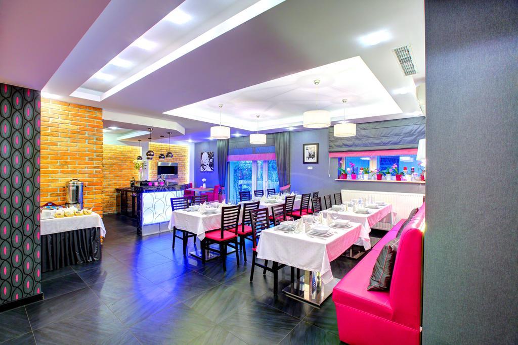 Hostel Evotel Зелонка Экстерьер фото