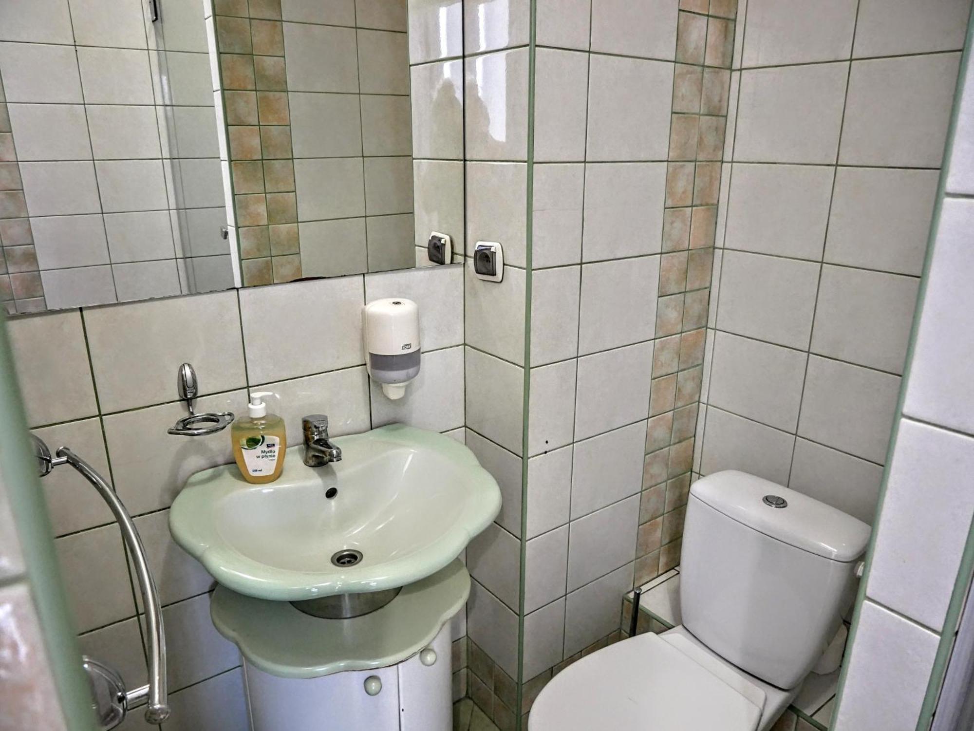 Hostel Evotel Зелонка Экстерьер фото