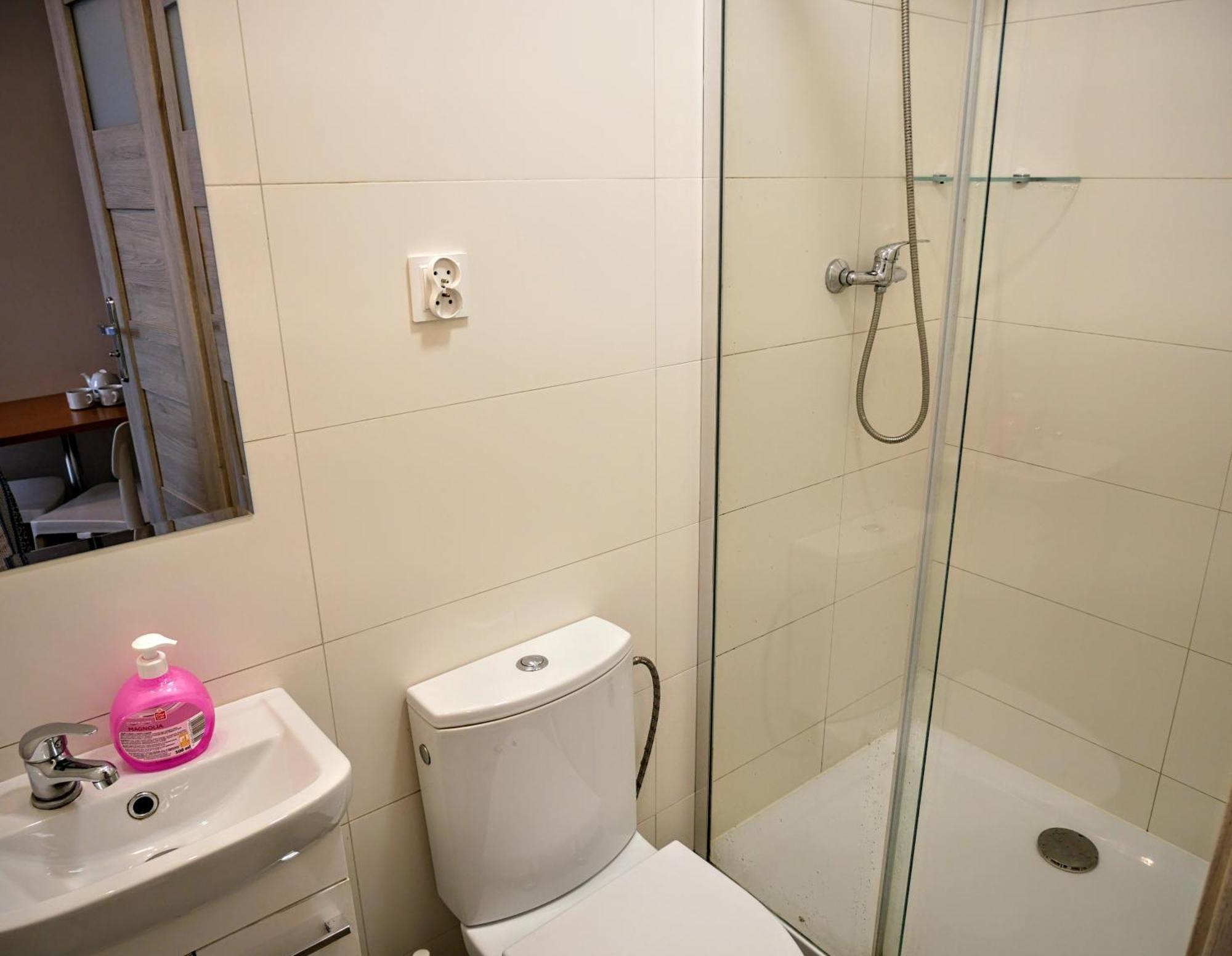 Hostel Evotel Зелонка Экстерьер фото