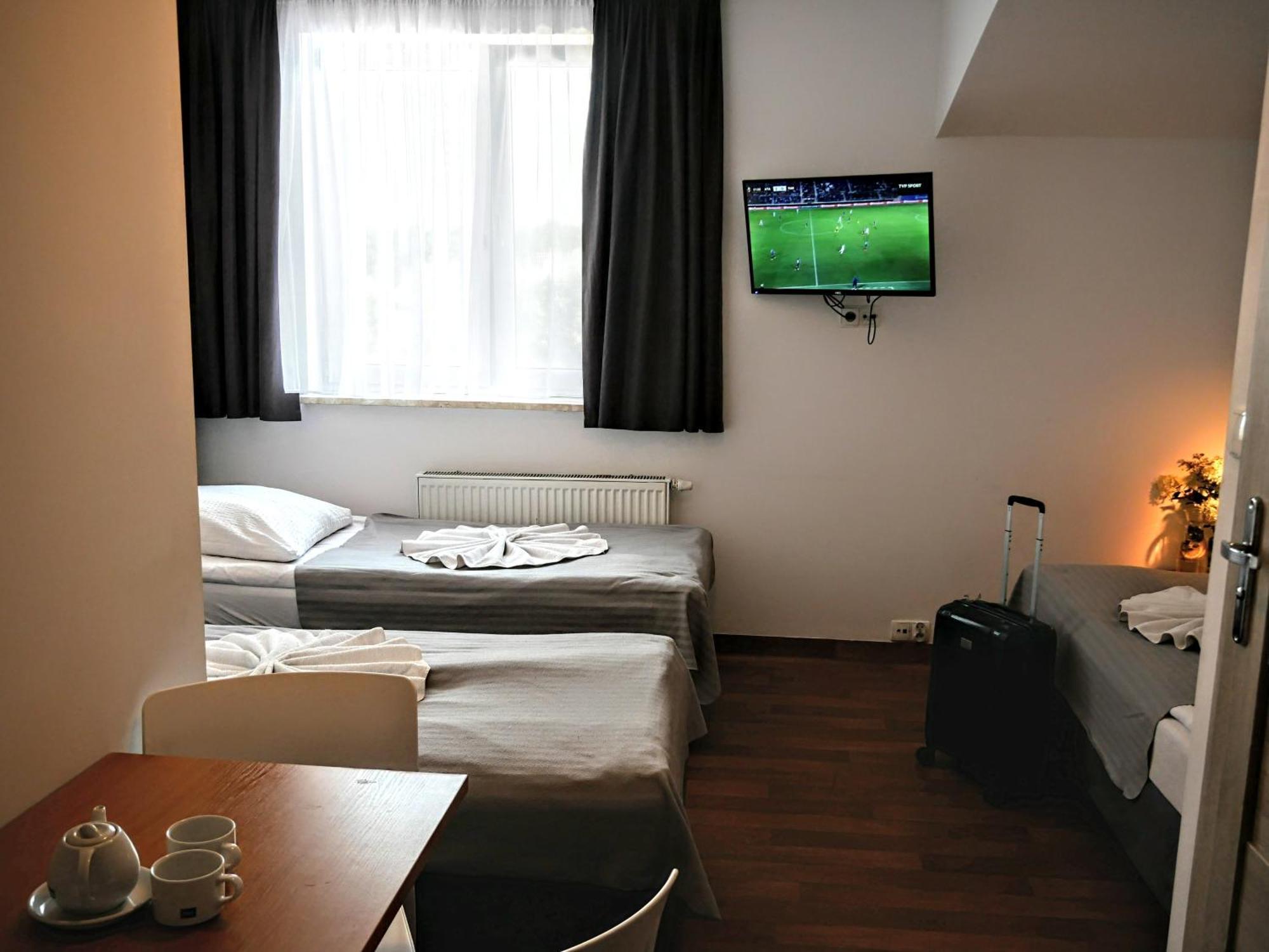 Hostel Evotel Зелонка Экстерьер фото