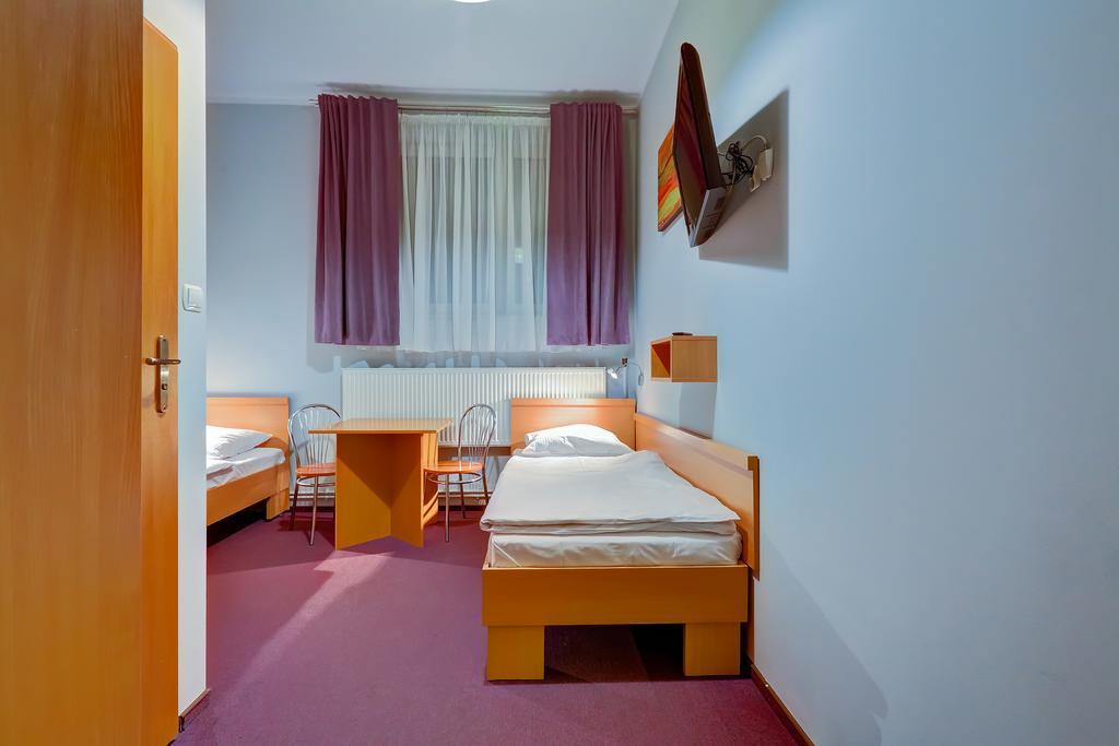 Hostel Evotel Зелонка Экстерьер фото